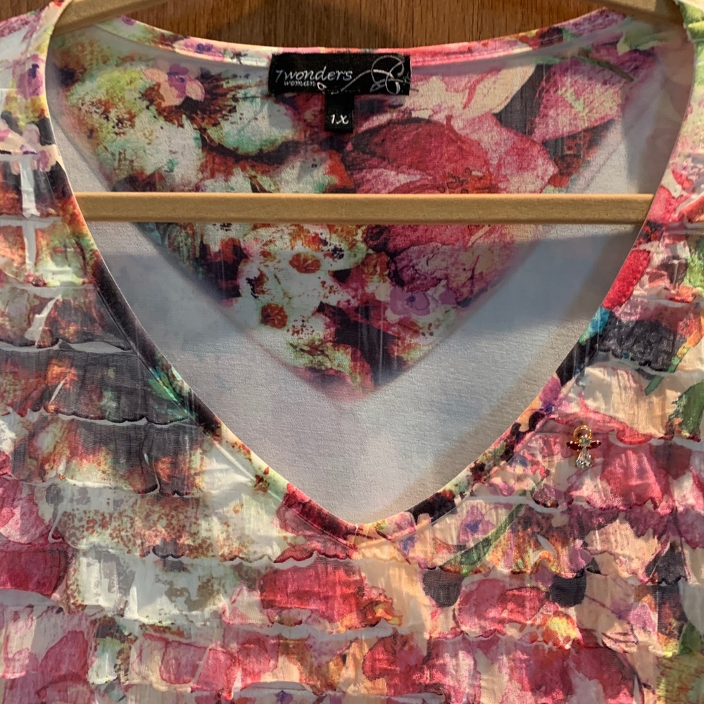 Blouse - Picture 2 of 3